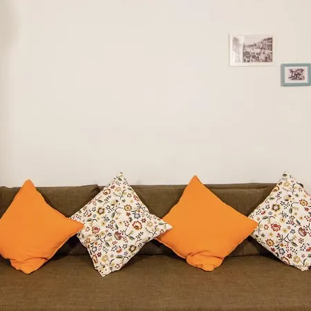 Station. Free Wifi & Terrace Apartment *